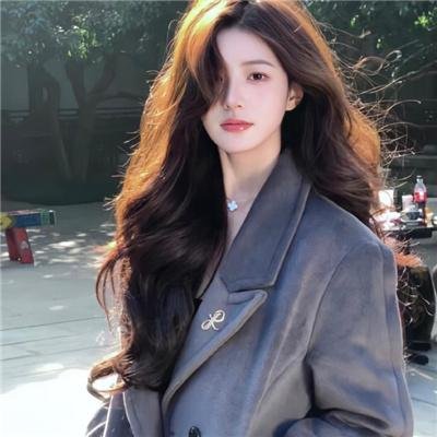 楼下的女人和楼上的男人